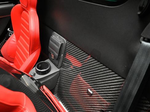Used 2016 Alfa Romeo 4C Spider RWD image 11