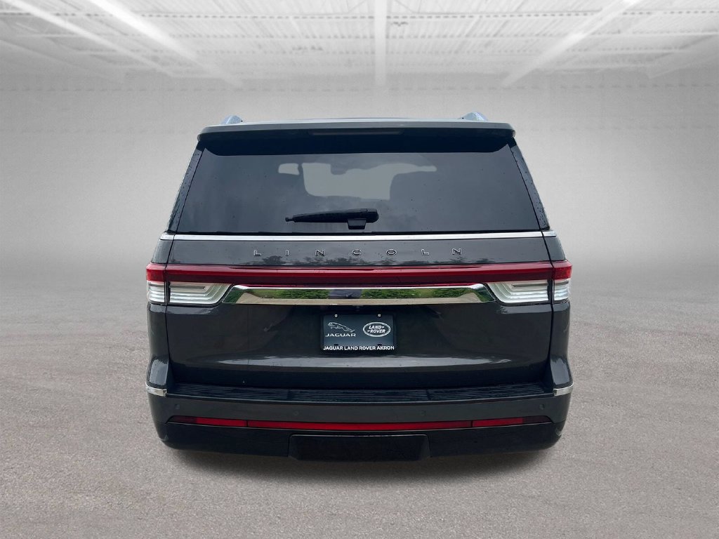 Used 2023 Lincoln Navigator L Black Label AWD/4WD image 4