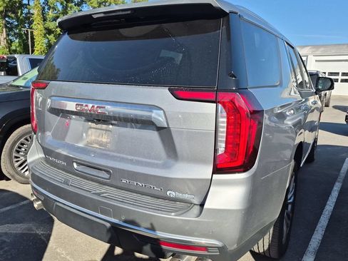 Used 2023 GMC Yukon Denali AWD/4WD image 9