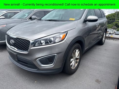 Used 2016 Kia Sorento LX AWD/4WD image 1