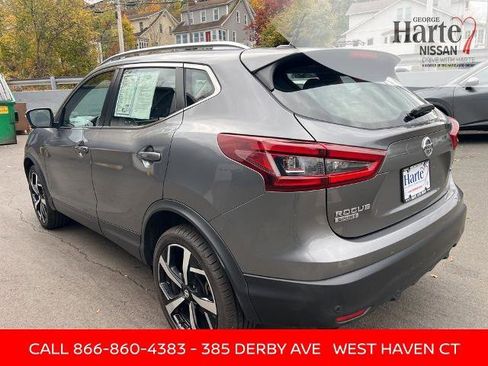 Certified 2022 Nissan Rogue Sport SL w/ Premium Package image 3