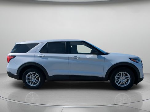 New 2026 Ford Explorer Active RWD image 36