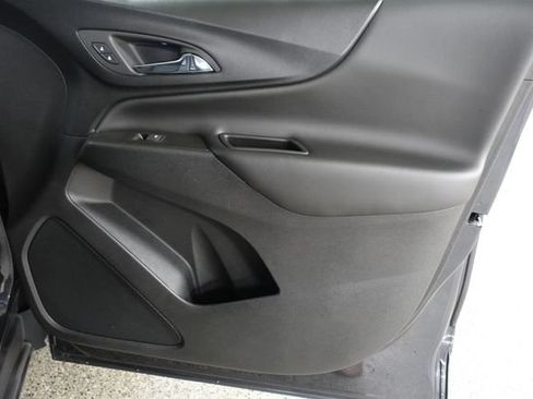 Used 2022 Chevrolet Equinox LT FWD image 25