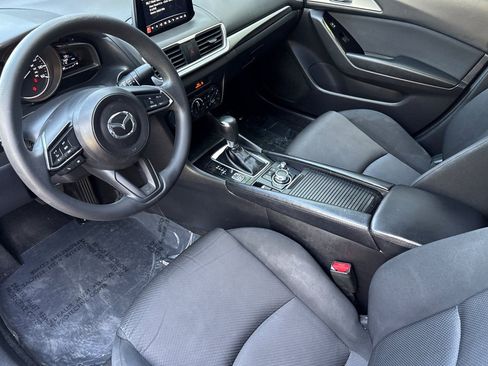 Used 2018 MAZDA MAZDA3 Sport image 11