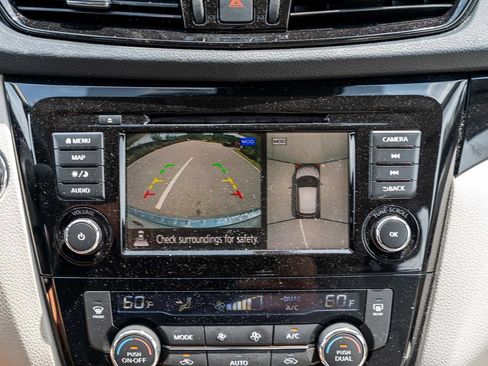 Used 2022 Nissan Rogue Sport SL w/ Premium Package AWD/4WD image 28