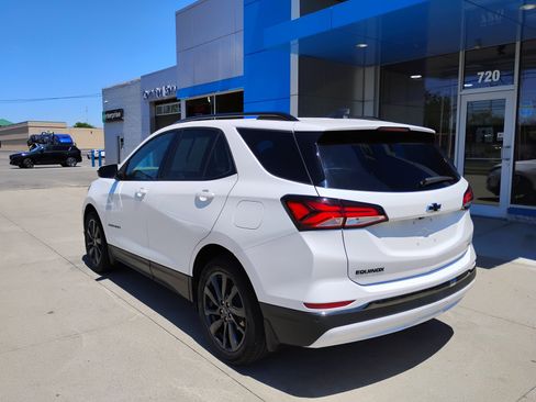 Used 2022 Chevrolet Equinox RS FWD image 7