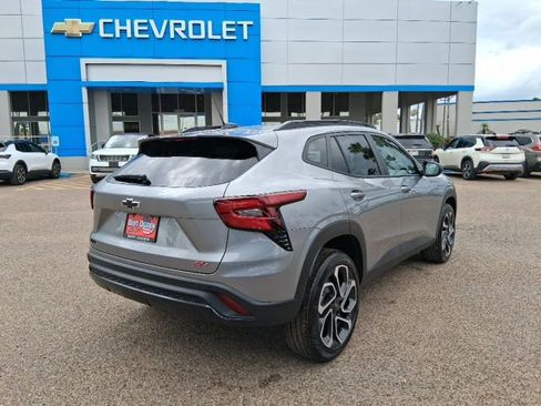 New 2026 Chevrolet Trax RS FWD image 5