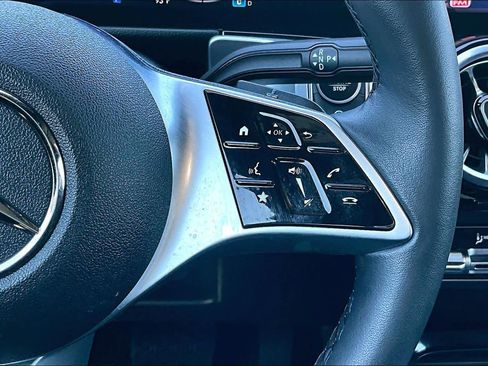 Certified 2024 Mercedes-Benz GLB 250 image 25