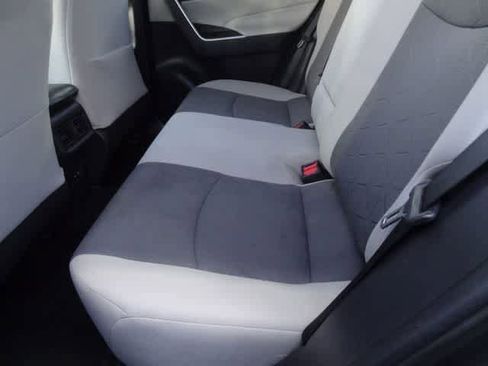 Used 2021 Toyota RAV4 XLE w/ Convenience Package AWD/4WD image 20