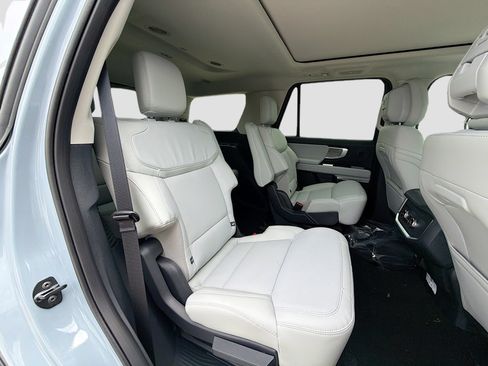 New 2026 Ford Expedition Platinum w/ Driver's Package AWD/4WD image 37