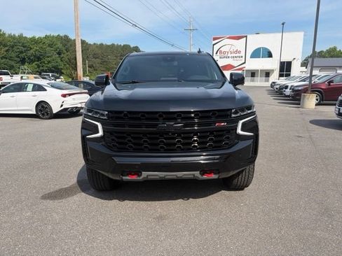 Used 2023 Chevrolet Tahoe Z71 w/ Luxury Package AWD/4WD image 4
