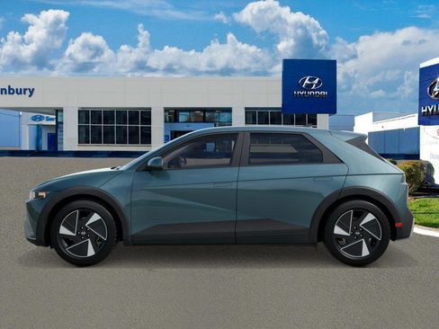 New 2026 Hyundai Ioniq 5 SEL AWD/4WD image 3