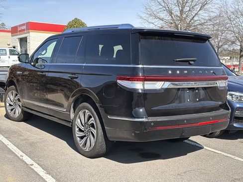 Used 2024 Lincoln Navigator Reserve AWD/4WD image 12