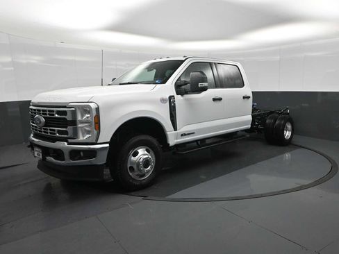 New 2026 Ford F350 XLT AWD/4WD image 4