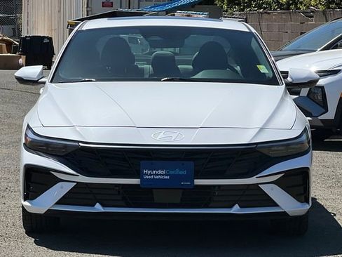 Certified 2024 Hyundai Elantra Limited FWD image 12
