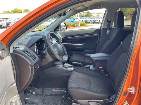 Used 2025 Mitsubishi Outlander Sport AWD image 12
