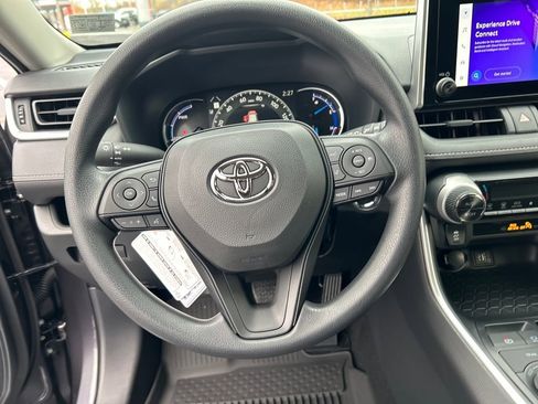 New 2025 Toyota RAV4 XLE image 22