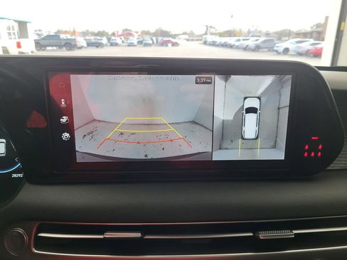 Used 2024 Hyundai Palisade Limited image 17