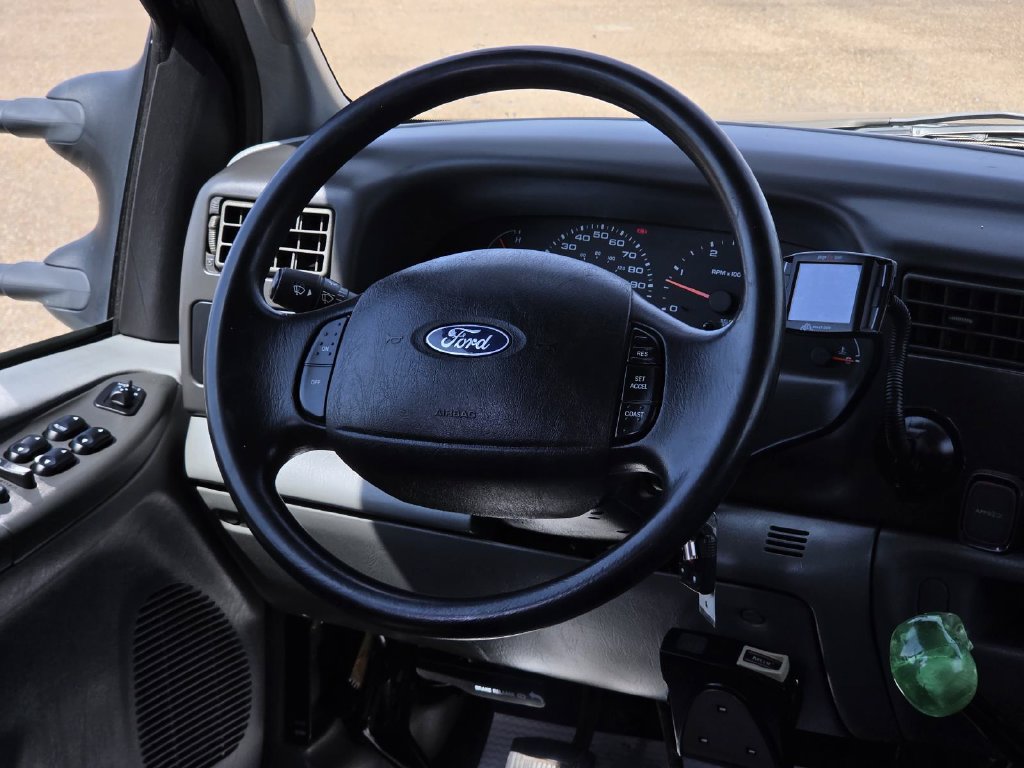 Used 2003 Ford F350 XL RWD image 20