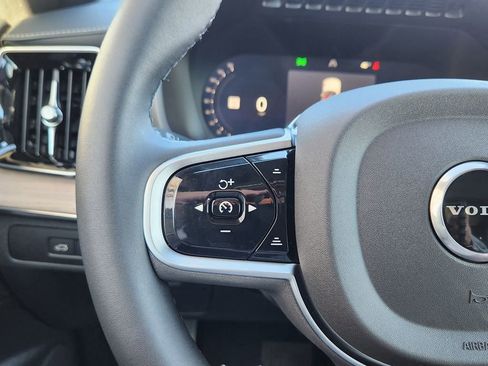 New 2026 Volvo XC90 T8 Plus w/ Protection Package Premier image 17