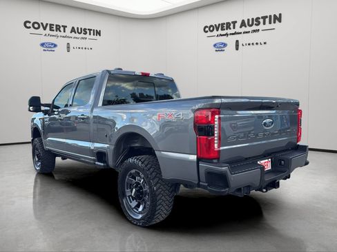 Used 2024 Ford F250 Lariat w/ Lariat Ultimate Package AWD/4WD image 3