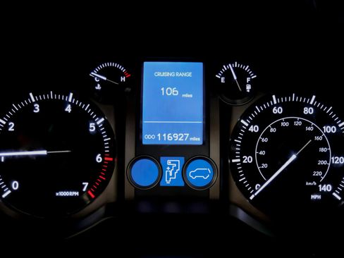 Used 2016 Lexus GX 460 image 25