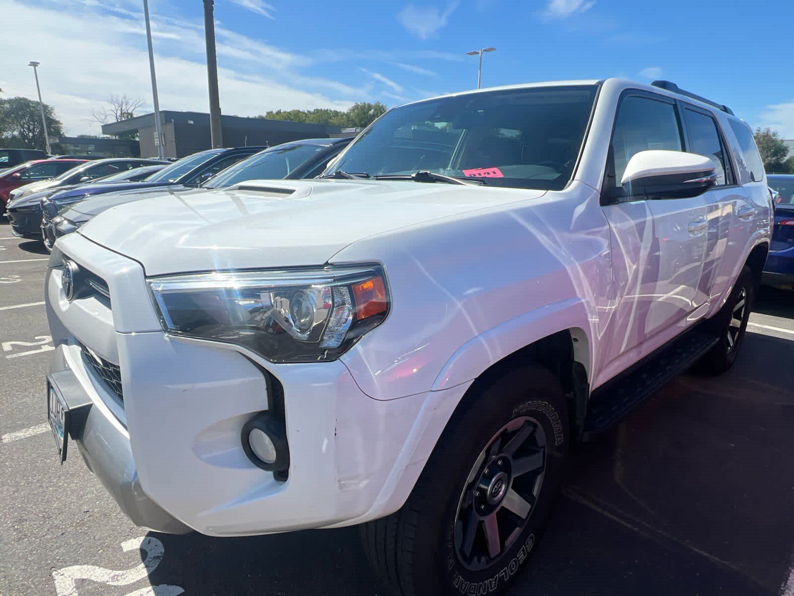 Used 2020 Toyota 4Runner TRD Off-Road Premium AWD/4WD image 3