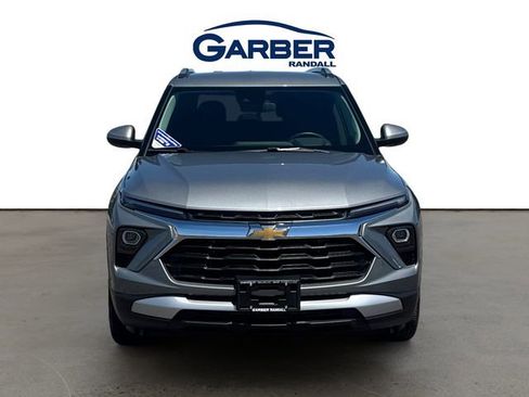 Used 2024 Chevrolet TrailBlazer LT w/ LT Cold Weather Package FWD image 8