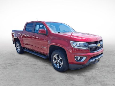 Used 2017 Chevrolet Colorado Z71 AWD/4WD image 7