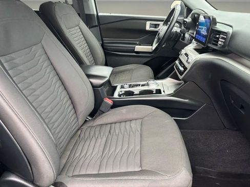 Used 2020 Ford Explorer XLT w/ Comfort Package AWD/4WD image 22