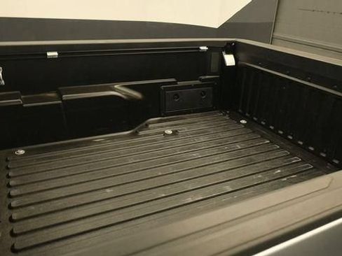 Used 2023 Toyota Tacoma SR AWD/4WD image 10