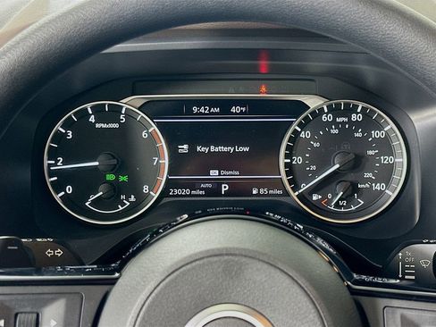 Used 2023 Nissan Rogue SV image 23