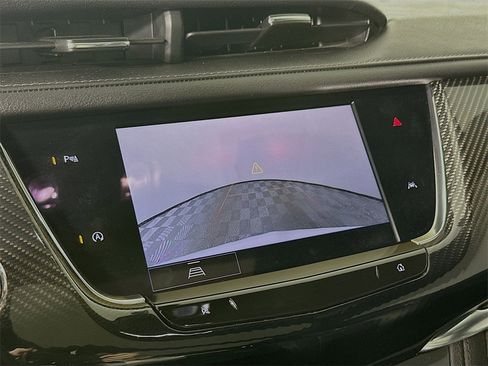 Used 2023 Cadillac XT6 Sport image 23