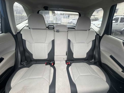 Used 2021 Subaru Forester Premium image 22
