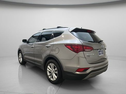 Used 2018 Hyundai Santa Fe Sport 2.0T FWD image 4