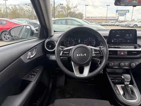 Used 2023 Kia Forte LXS FWD image 2