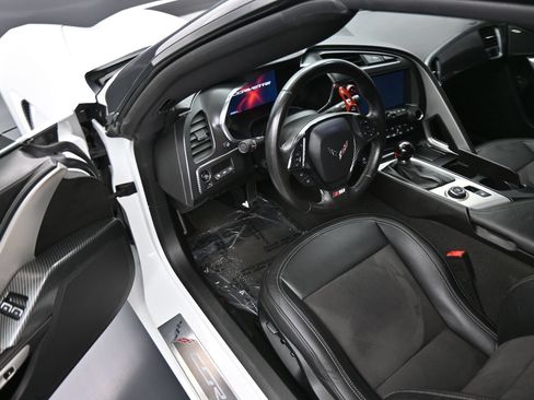 Used 2014 Chevrolet Corvette Stingray Coupe w/ 2LT Preferred Equipment Group RWD image 12