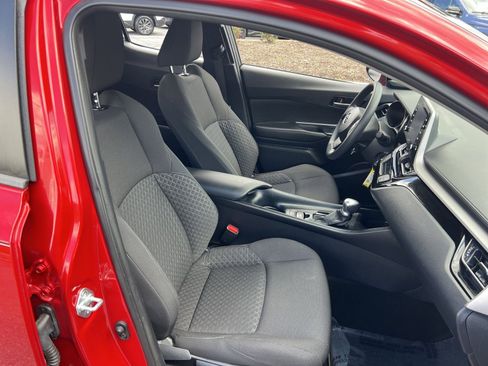 Used 2020 Toyota C-HR LE FWD image 24