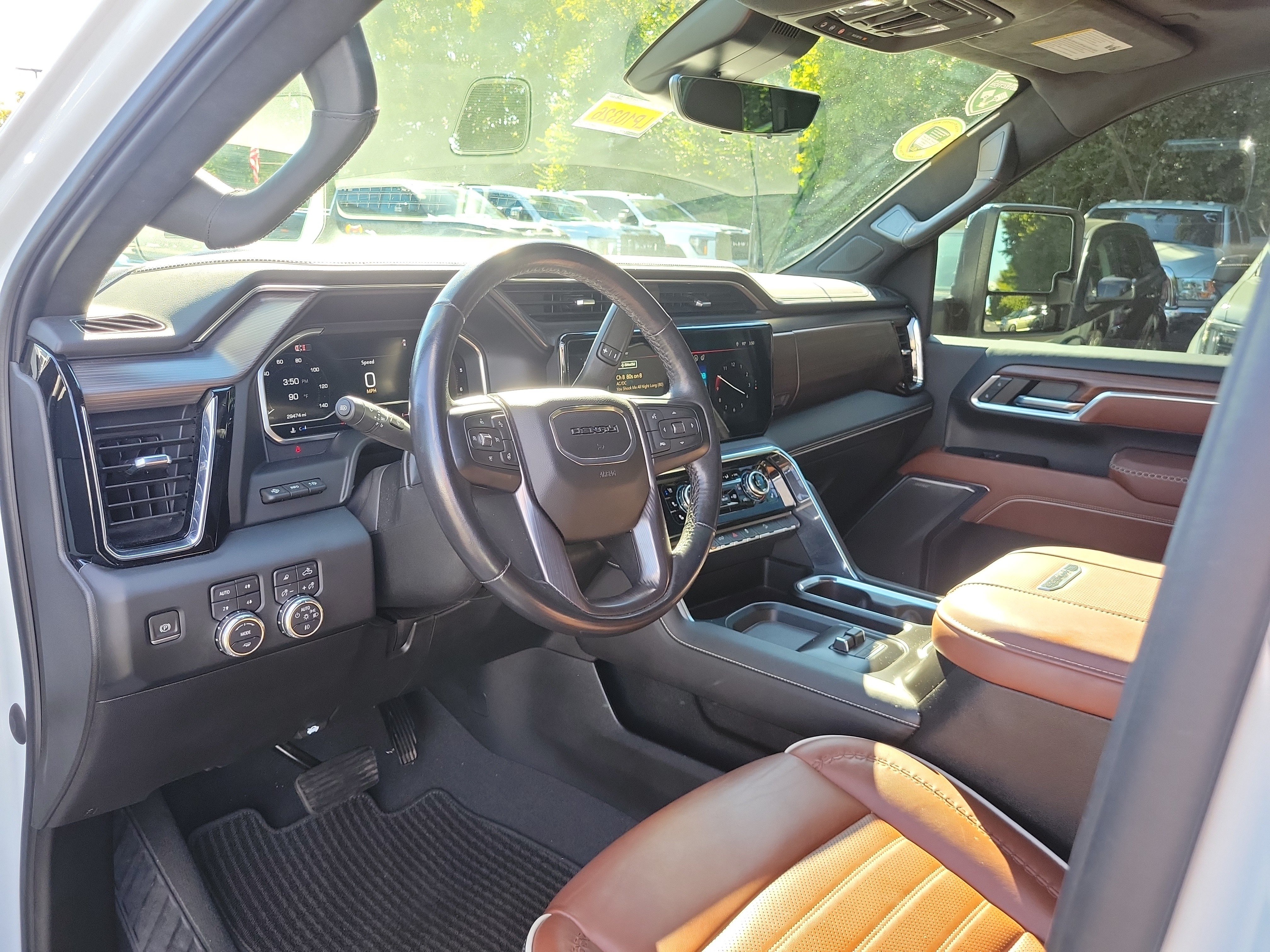 Used 2024 GMC Sierra 2500 Denali Ultimate AWD/4WD image 17