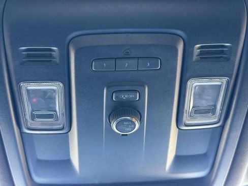 Used 2022 Chevrolet Tahoe LT AWD/4WD image 31