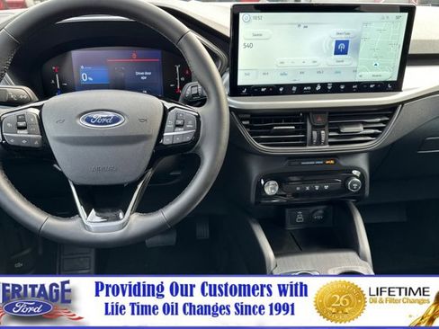 New 2025 Ford Escape SE w/ Class II Trailer Tow Package image 11