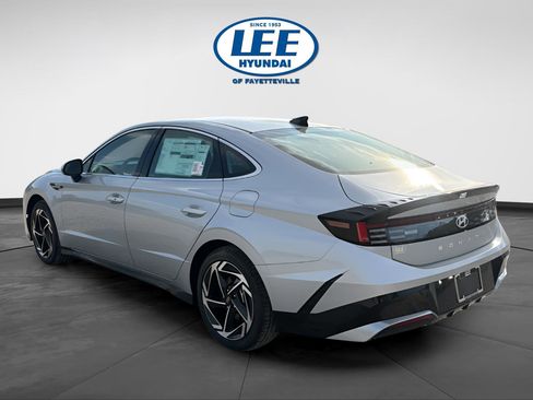New 2026 Hyundai Sonata SEL FWD image 4