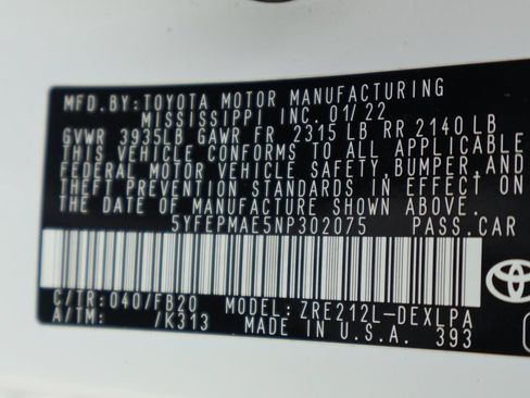 Used 2022 Toyota Corolla LE FWD image 36