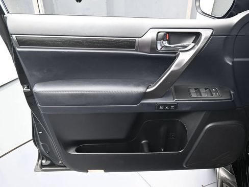 Used 2023 Lexus GX 460 w/ Black Line Special Edition AWD/4WD image 13