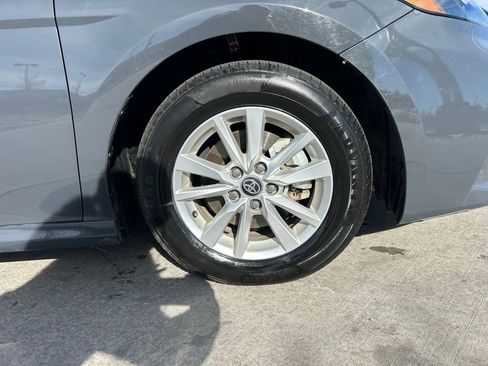 Used 2025 Toyota Camry LE image 33