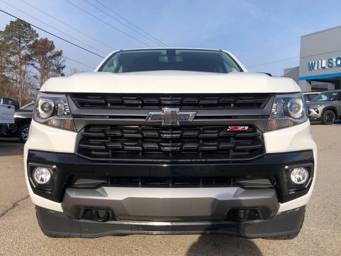 Used 2022 Chevrolet Colorado Z71 image 2