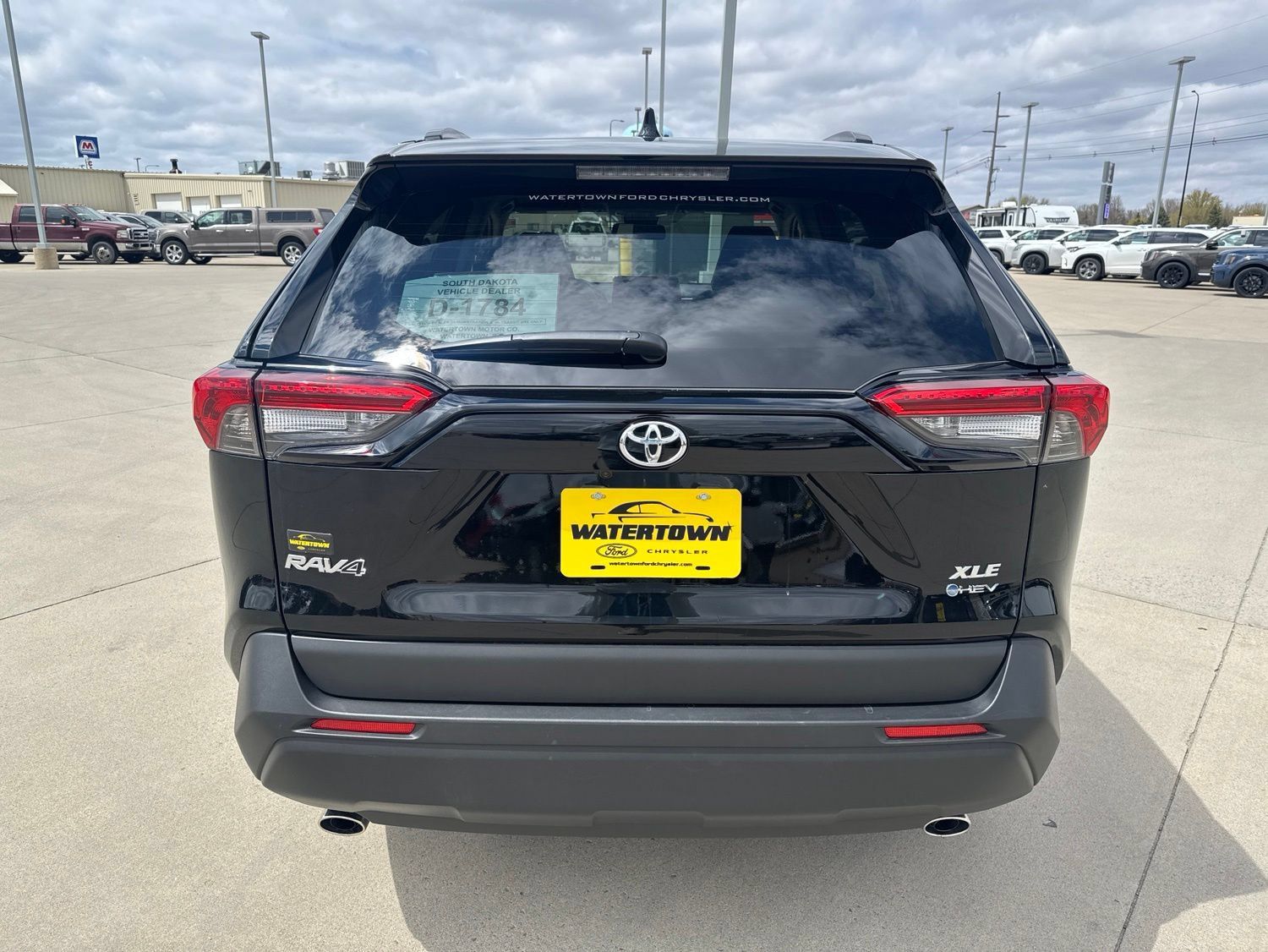 Used 2025 Toyota RAV4 XLE Premium AWD/4WD image 6