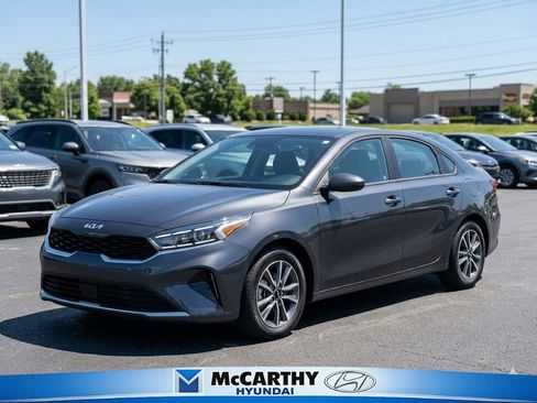Used 2025 Kia K4 FWD image 1