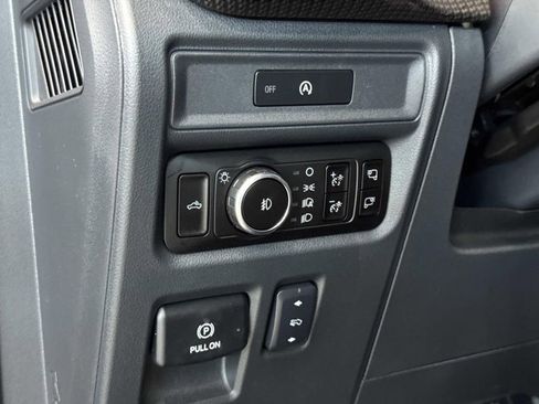 New 2025 Ford F150 Lariat w/ Equipment Group 501A Mid image 15