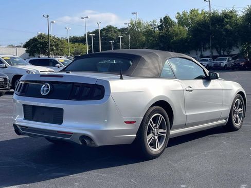 Used 2013 Ford Mustang Premium RWD image 7